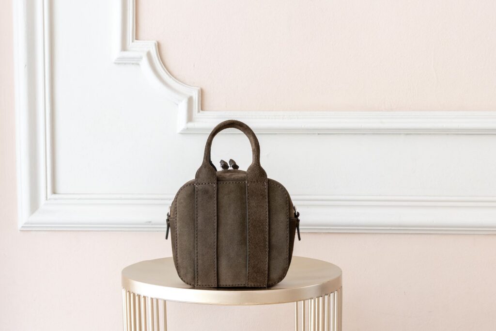 Cubo suede fango Susan Santi