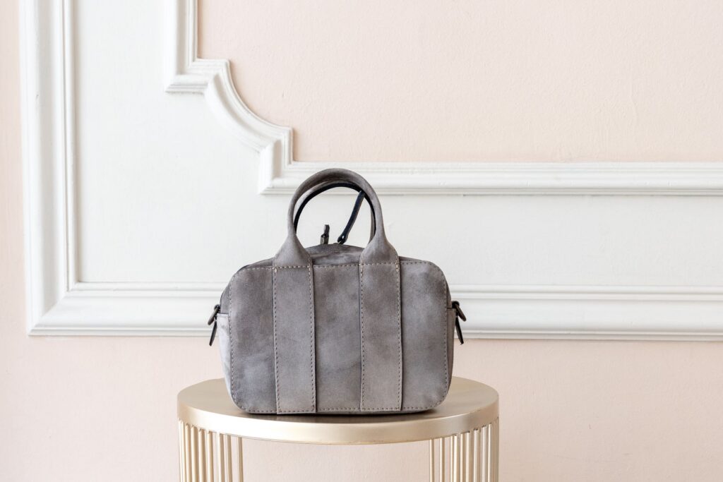Bauletto medio suede grigio Susan Santi
