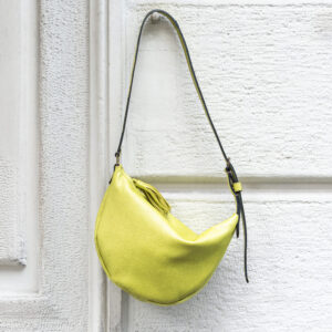 Moon bag pelle lime metallizzata Susan Santi