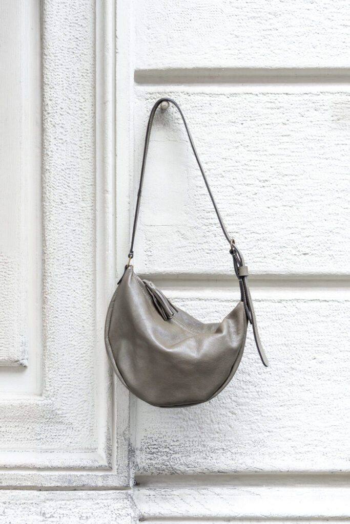 Moon bag pelle fango Susan Santi